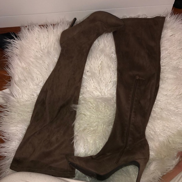 Lola Shoetique Shoes - Suede boots